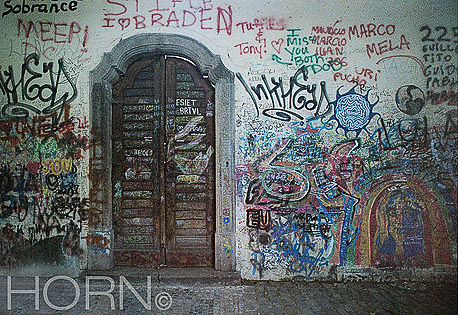 WALL-118